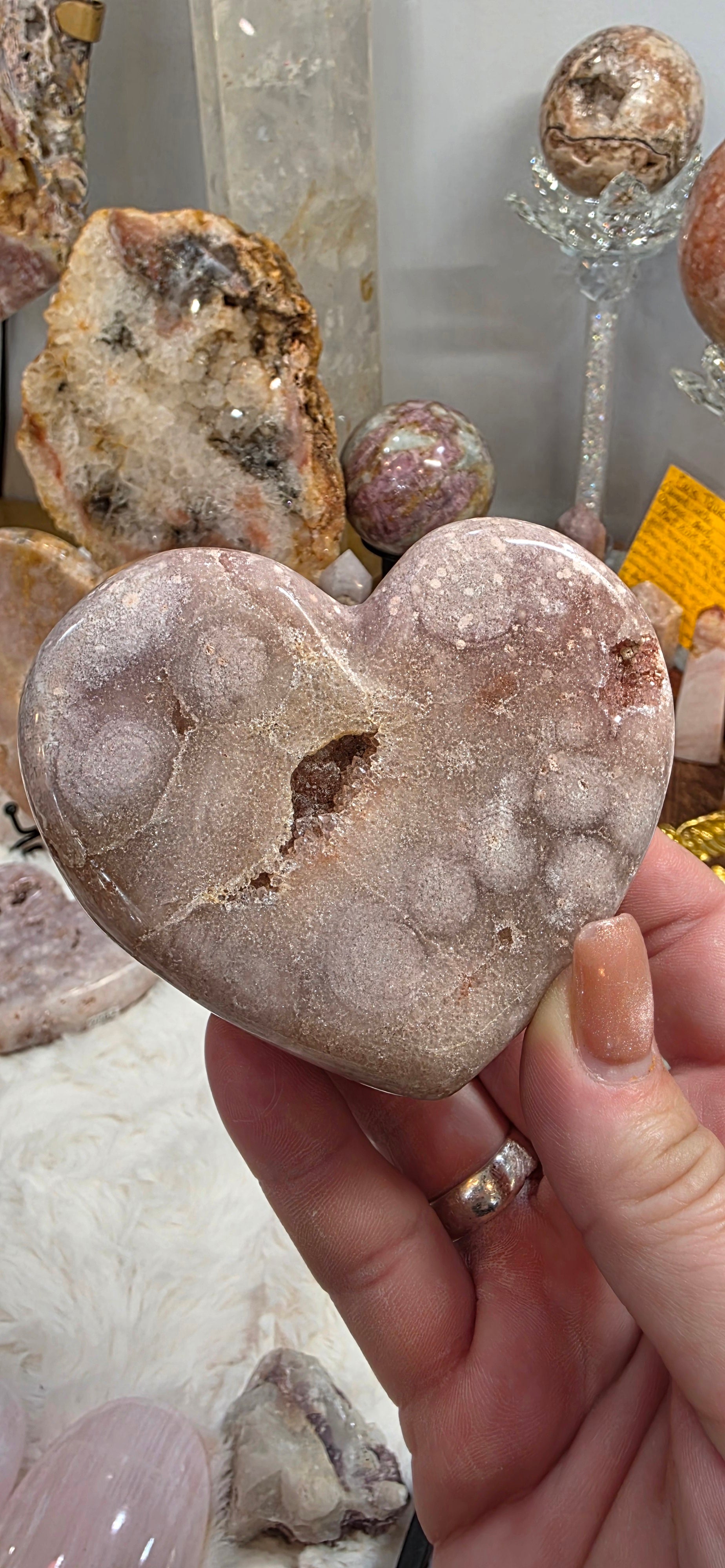 PINK AMETHYST – Crystal Islands